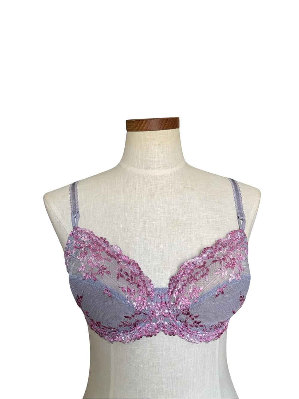 Wacoal Embrace Pink Purple Lace Overlay Underwire Bra 36C Retro Chic Feminine